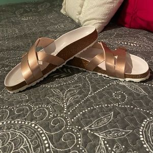Birkenstock slides. Size 40. Rose gold.